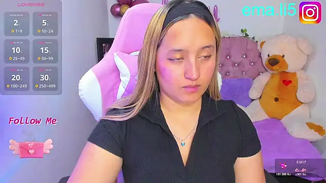 Snapshot of ema_tayy chatting on February 2026 09:09:02 PM ema tayy online show from February 2026 09:09:02 PM