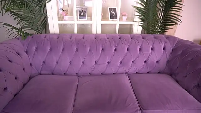 IceDanielles online show from July 2026 05:54:02 AM