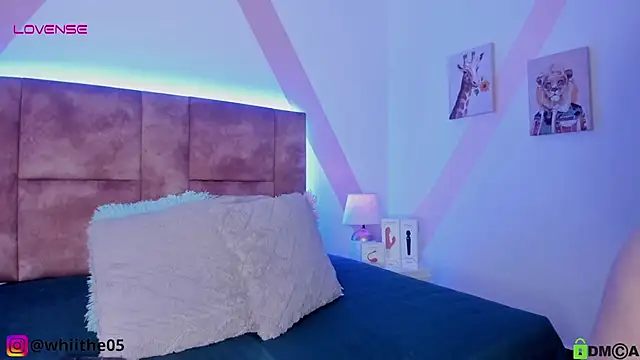 isabella whiithe online show from January 2025 06:07:01 PM