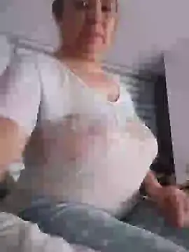 Snapshot of Wife_sexxx chatting on December 2024 03:01:02 AM Wife sexxx online show from December 2024 03:01:02 AM