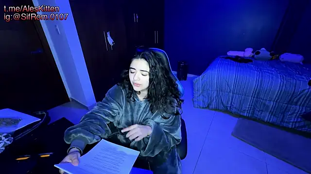 Ales Kitten online show from March 2025 01:47:01 AM