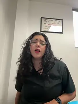 Ales Kitten online show from October 2025 02:59:02 PM