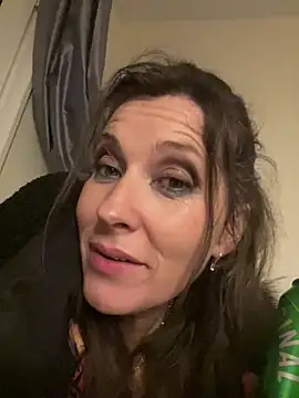 Lwhite1 online show from April 2026 11:58:01 PM