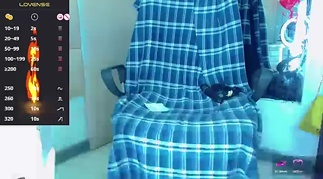 KayleighDreams  online show from February 2025 09:37:01 AM