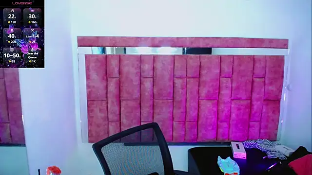 KayleighDreams  online show from March 2026 03:01:01 AM