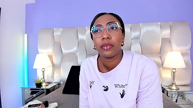 Snapshot of dirtyvictoria chatting on October 2025 12:49:02 PM dirtyvictoria online show from October 2025 12:49:02 PM