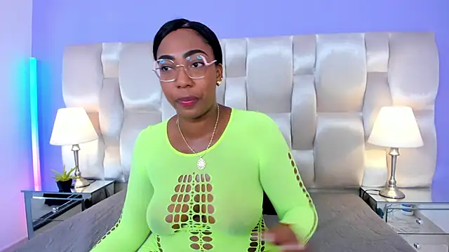 Snapshot of dirtyvictoria chatting on October 2025 01:12:02 PM dirtyvictoria online show from October 2025 01:12:02 PM