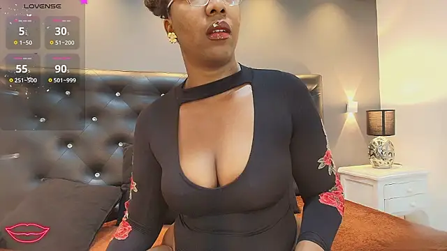 Snapshot of dirtyvictoria chatting on February 2026 12:21:01 PM dirtyvictoria online show from February 2026 12:21:01 PM