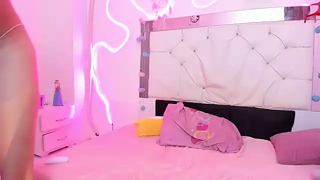 Azul horney online show from February 2025 05:41:01 AM