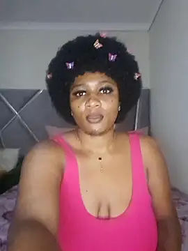 Snapshot of CocoBootyyy chatting on February 2025 11:04:01 PM CocoBootyyy online show from February 2025 11:04:01 PM