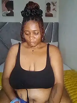 Snapshot of CocoBootyyy chatting on March 2025 06:07:01 PM CocoBootyyy online show from March 2025 06:07:01 PM