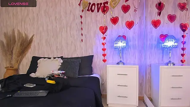 emily parkerr online show from February 2025 12:45:02 PM