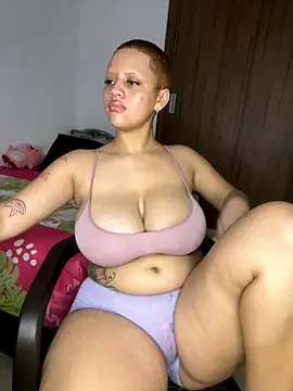 Charlotee  online show from September 2025 11:15:02 PM