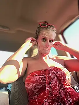 vixendoll87 online show from March 2025 09:56:01 PM