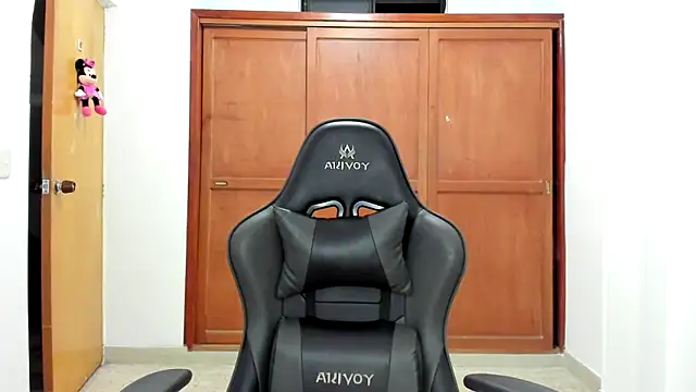 avellanatammy online show from March 2025 12:33:02 AM