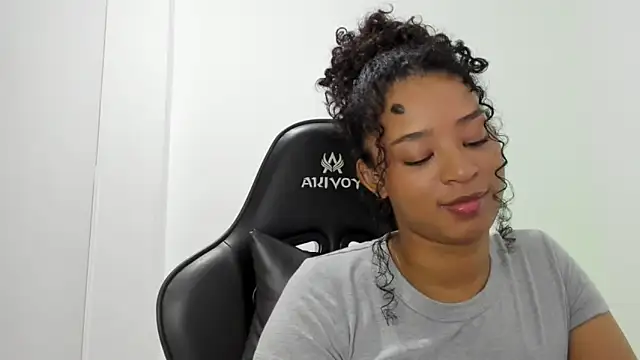 avellanatammy online show from October 2025 02:09:02 AM