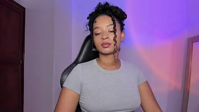 avellanatammy online show from February 2026 07:56:02 PM