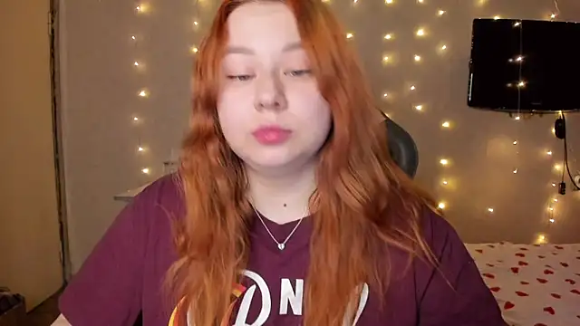 Milafoxxxy online show from March 2025 10:49:01 AM