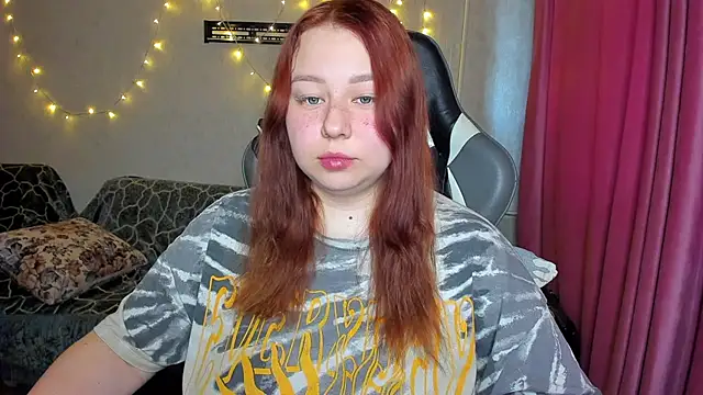 Milafoxxxy online show from September 2025 09:58:02 AM