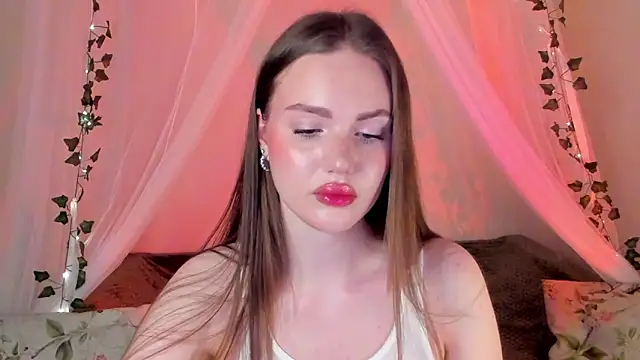 MishkaMe online show from December 2024 01:11:01 PM