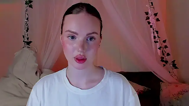 MishkaMe online show from February 2025 02:55:02 PM