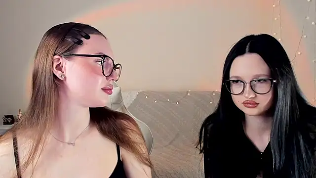 MishkaMe online show from November 2025 09:23:01 AM