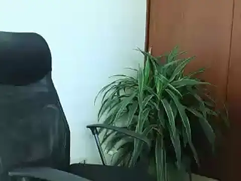 Dj scarlettmorreti online show from February 2025 01:03:02 AM