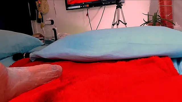 roberts kloe online show from September 2025 02:33:01 AM