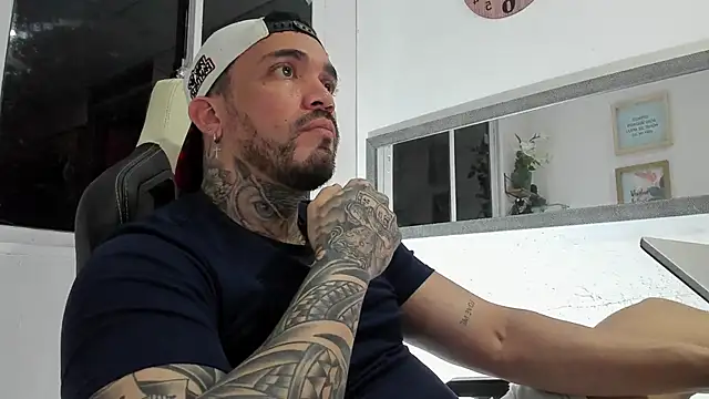 Angel sex latin online show from January 2025 09:17:02 AM