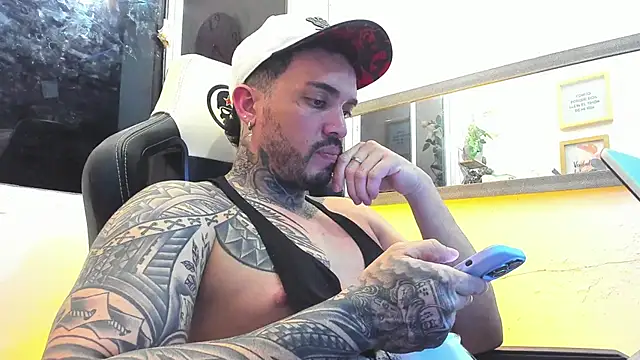 Angel sex latin online show from February 2025 05:20:01 AM