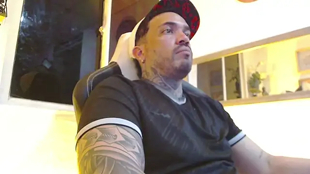 Angel sex latin online show from February 2025 07:23:01 AM