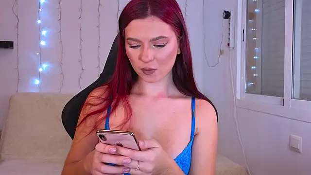 Karinchik  online show from December 2024 09:50:01 PM