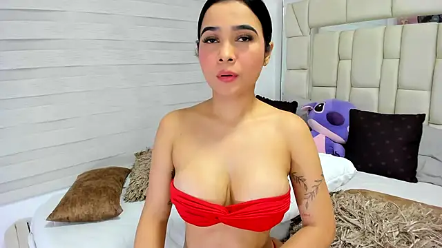 clytiia  online show from June 2026 02:00:01 AM