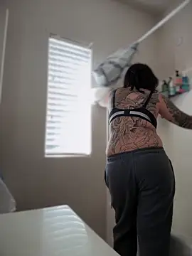 miacanela xo online show from March 2025 10:31:02 PM