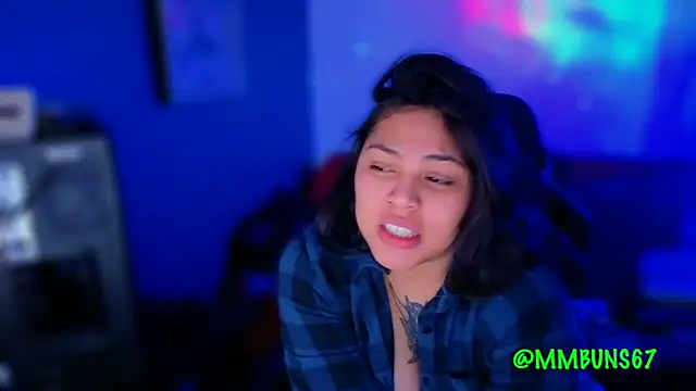 miacanela xo online show from October 2025 12:14:01 AM