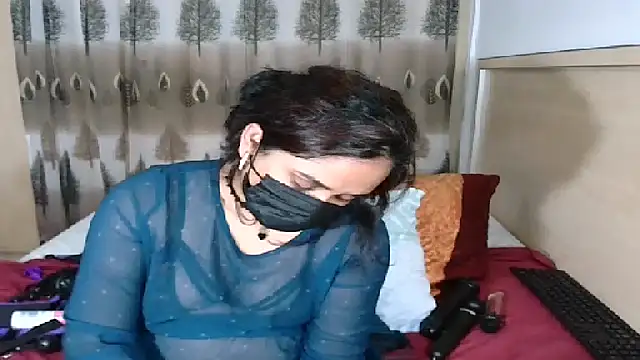 Cute Indian00 online show from March 2025 08:07:02 PM