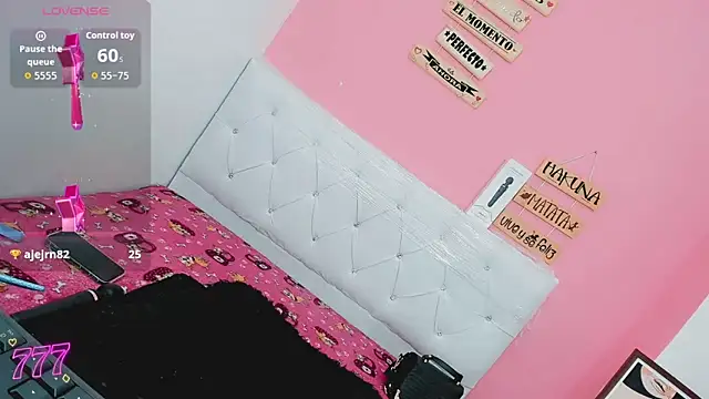 Snapshot of valentina_princess_ chatting on February 2026 06:26:01 AM valentina princess online show from February 2026 06:26:01 AM