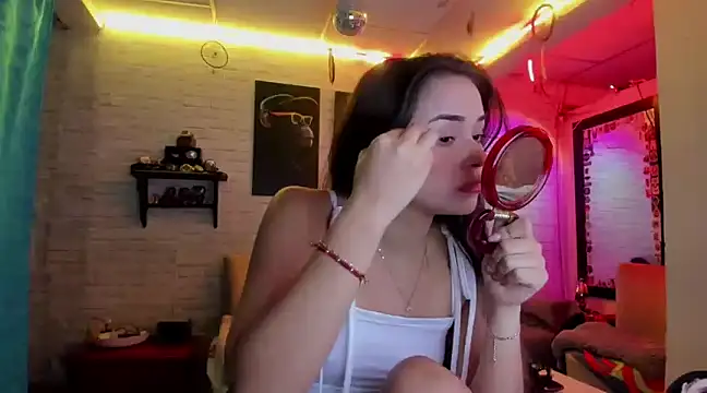 Snapshot of Kimmymadison- chatting on February 2025 09:29:01 PM Kimmymadison- online show from February 2025 09:29:01 PM