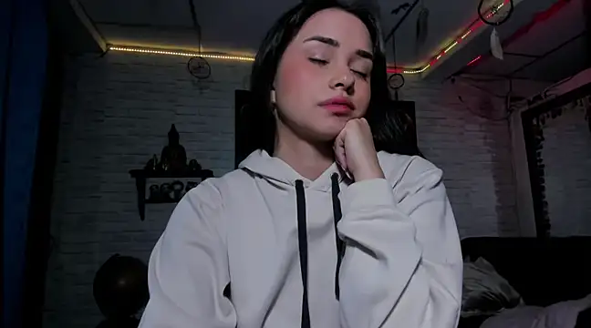 Snapshot of Kimmymadison- chatting on March 2025 03:53:02 AM Kimmymadison- online show from March 2025 03:53:02 AM