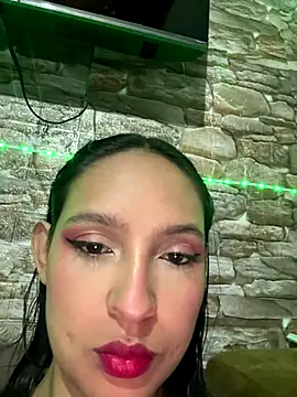 Snapshot of twohornys chatting on December 2025 11:11:01 PM twohornys online show from December 2025 11:11:01 PM