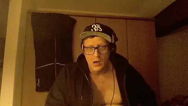 Bigthroaterboy online show from December 2024 08:18:01 PM