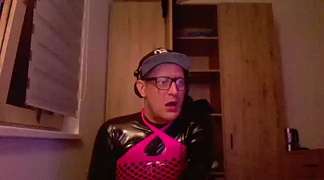 Bigthroaterboy online show from February 2025 12:08:01 AM