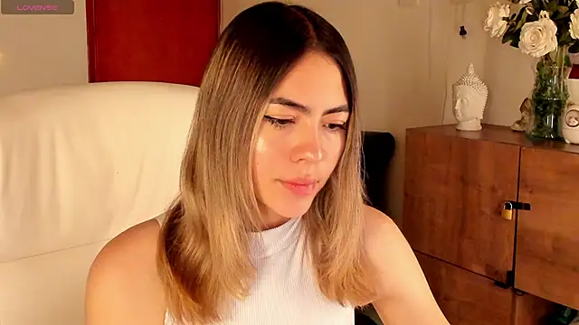 Nathaly-sky online show from January 2025 10:49:01 AM