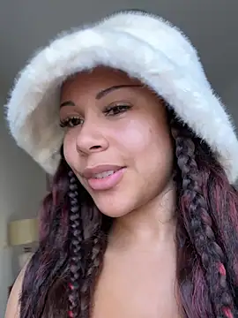 HaileyDiana online show from March 2026 11:10:01 AM