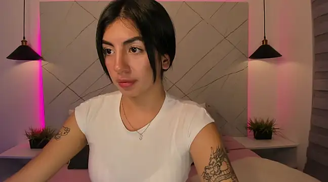 ANTONELLA  ROUSE  online show from February 2025 11:31:01 PM