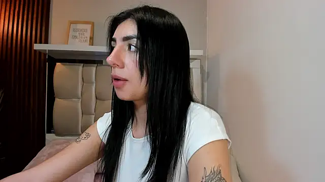 ANTONELLA  ROUSE  online show from February 2025 04:04:02 PM