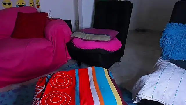 kerlysmith 24 online show from October 2025 08:39:02 PM