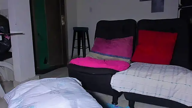 kerlysmith 24 online show from November 2025 01:00:01 PM