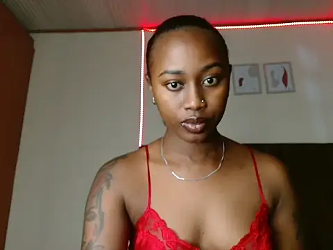 Snapshot of Miss_hot_candy chatting on January 2025 05:52:01 AM Miss hot candy online show from January 2025 05:52:01 AM