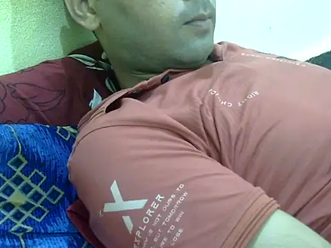 ConducedPant online show from November 2025 05:15:02 PM